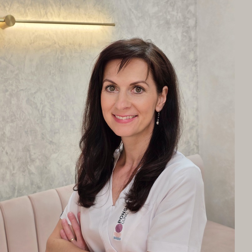 Lenka Minaříková, Dis.
